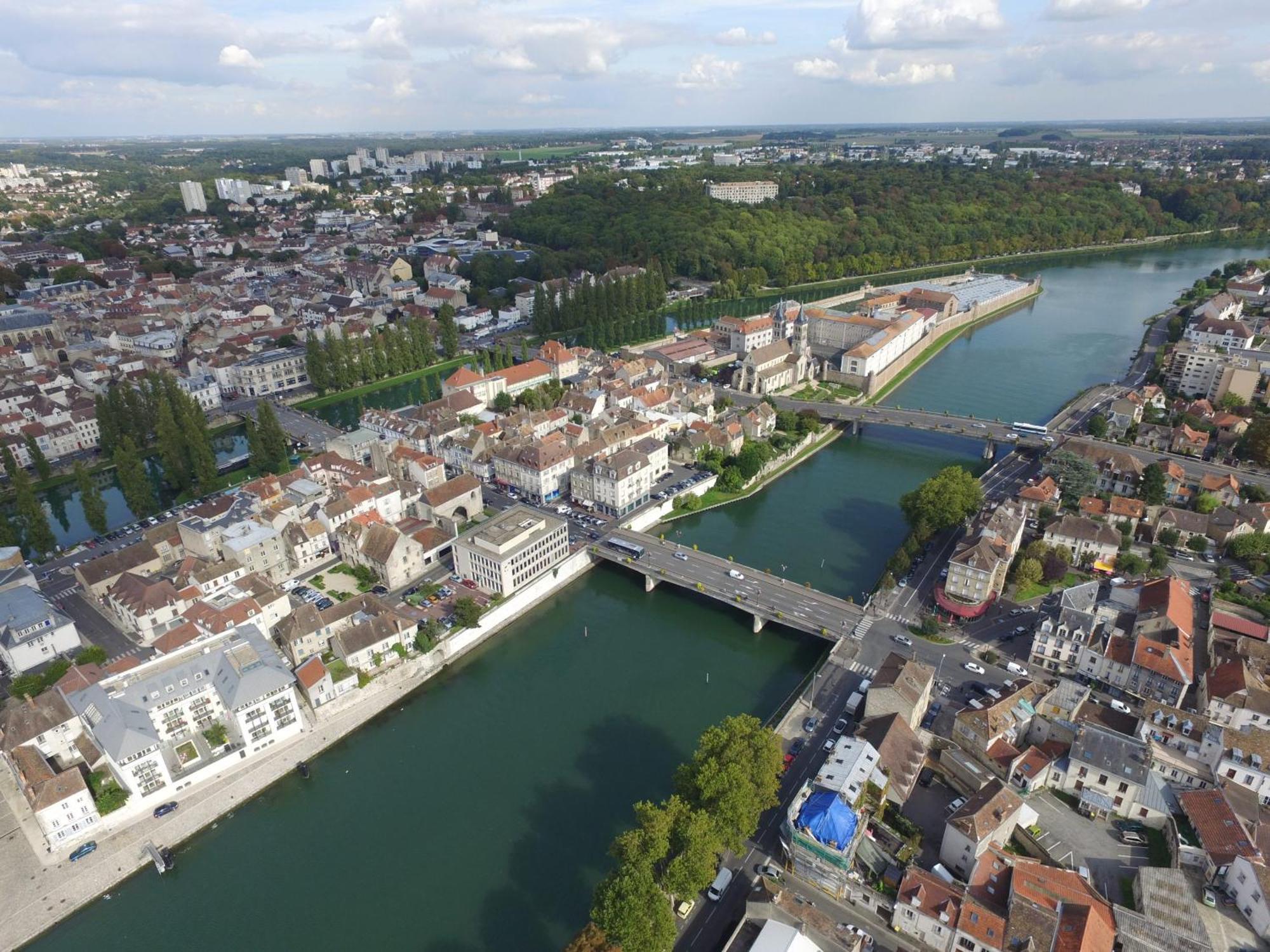 Le Panoramique - Centre-Ville Melun Eksteriør billede